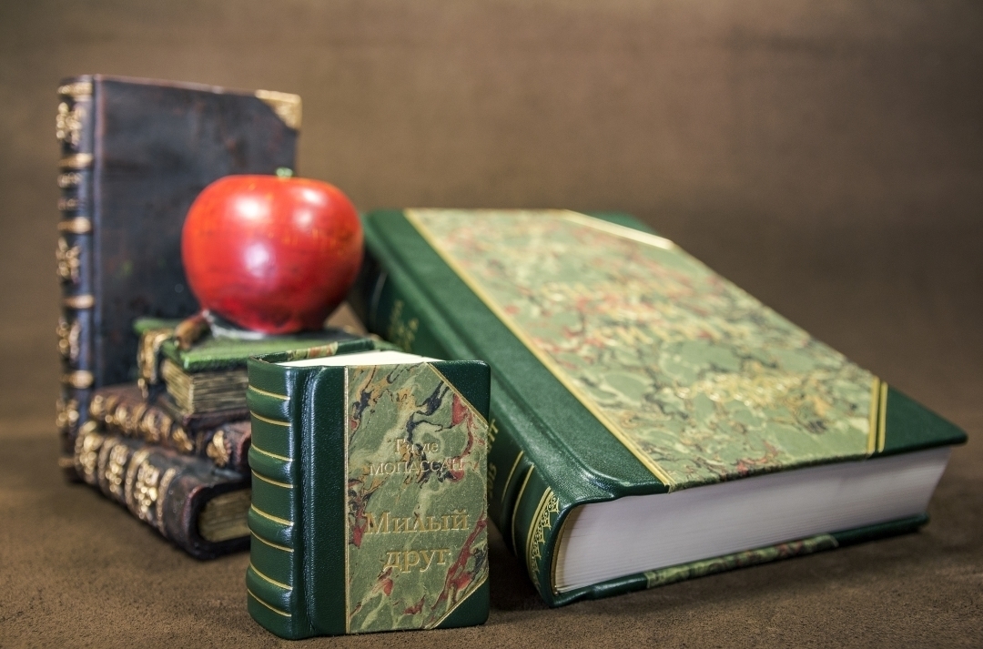 Как правильно выполнить кожаный переплет книги: технический процесс подготовки подарочного переплета новые фото Как правильно выполнить кожаный переплет книги: технический процесс подготовки подарочного переплета новые фото
